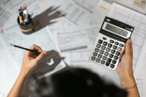 Diving into the 50-30-20 budgeting method: understand it inside and out
